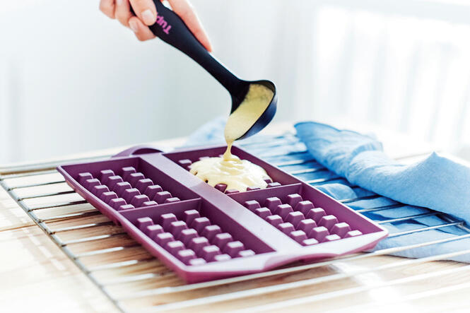 Tupperware Stampo per cialde in silicone Silikonform für Waffeln aus dem Backofen