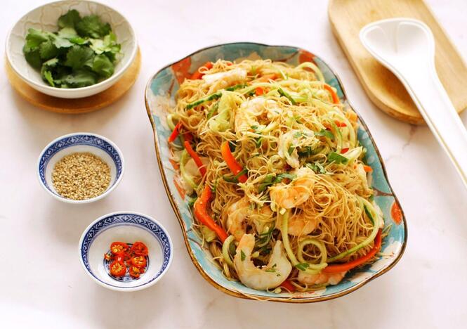 Tupperware Salade de nouilles thaïlandaise ultimate-mixing-bowl-thai-rice-noodle-salad-03.jpg