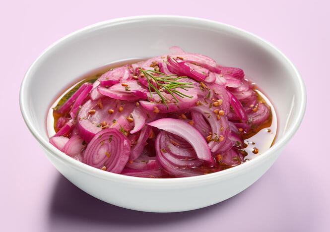 Tupperware Schnelle rote Zwiebel Pickles 